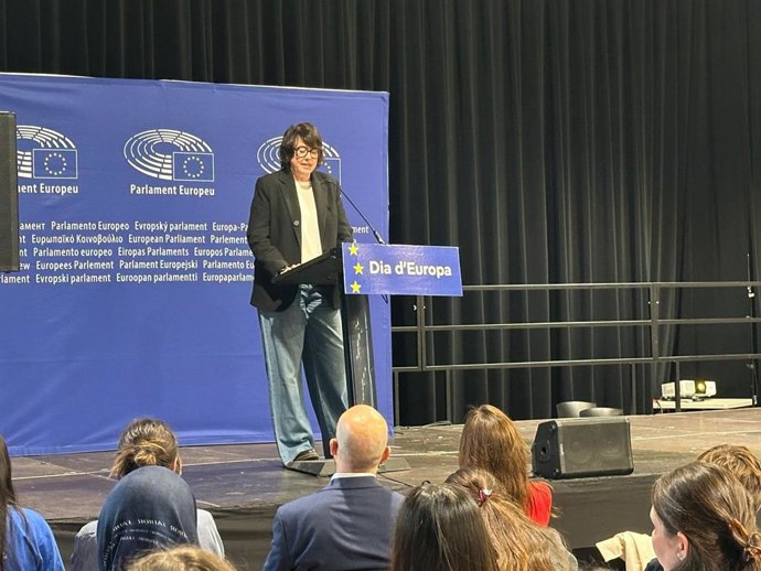 La vicepresidenta de la comisión de Cultura y Educación del Parlamento Europeo, Diana Riba (ERC)