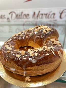 Los establecimientos integrados en la Asociación Provincial de Empresarios de Confitería de Valladolid ponen a la venta la corona de San Pedro