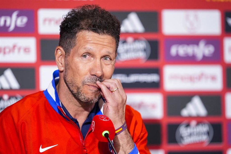 El entrenador del Atlético de Madrid, Diego Pablo Simeone, atiende a la prensa.