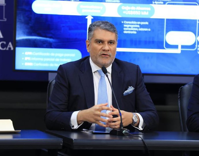 Andrés Farrugia impulsa financiamiento de Caja de Ahorros