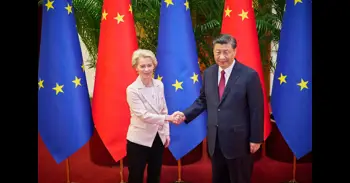 El 55% de los españoles prefiere que la UE refuerce vínculos con China y otros países emergentes y no con EEUU