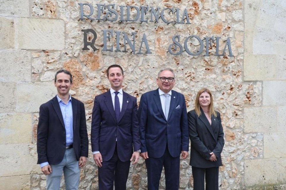 El Consell de Mallorca y el Ayuntamiento de Muro dan el primer paso para integrar la residencia municipal en el IMAS