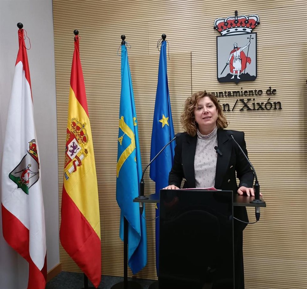 Archivo - La portavoz del PSOE en el Ayuntamiento de Gijón, Carmen Eva Pérez Ordieres.