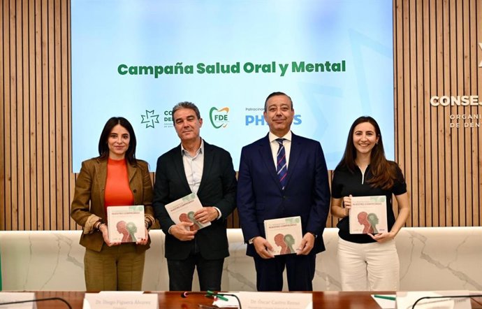 De izq. A dcha. Dres. Cristina Calderón, ... Uera, Óscar Castro y María Martínez