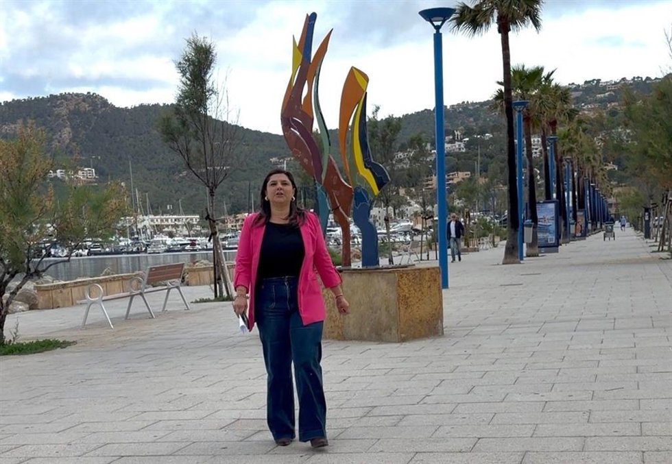 La regidora de Ferias y Mercados de Andratx, Sandra Milena.