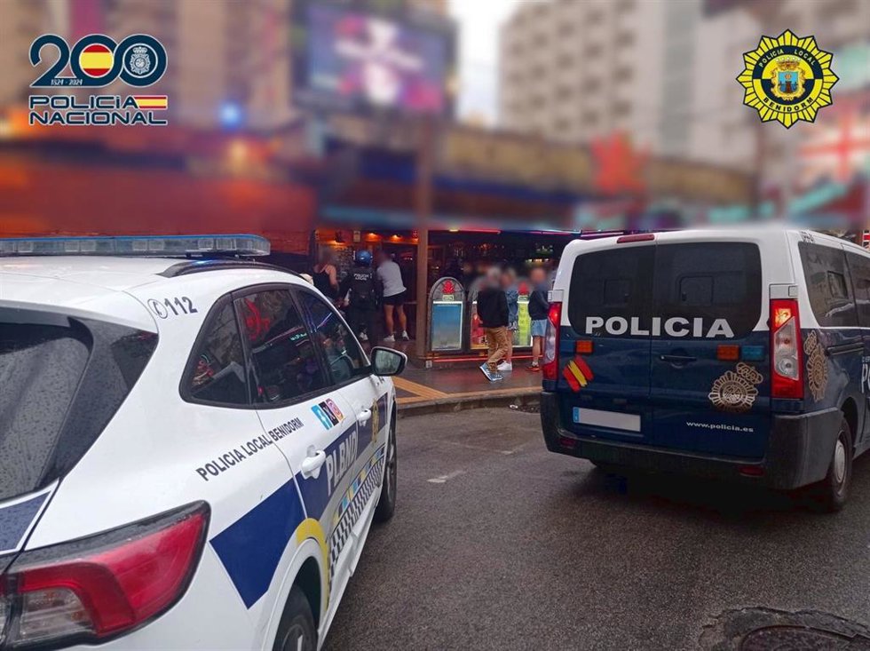Inspecciones en locales de ocio de la zona inglesa de Benidorm