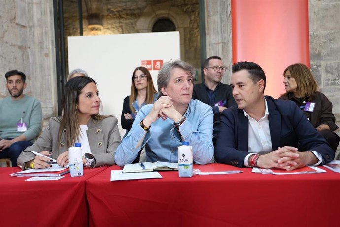 El secretario autonómico del PSOE y portavoz del Grupo Parlamentario Socialista, Carlos Martínez