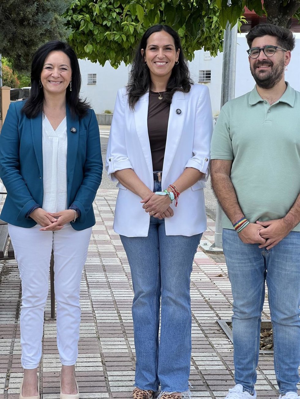 (Desde Izda.) Crespín, Benavides Y Gómez, En El Carpio.