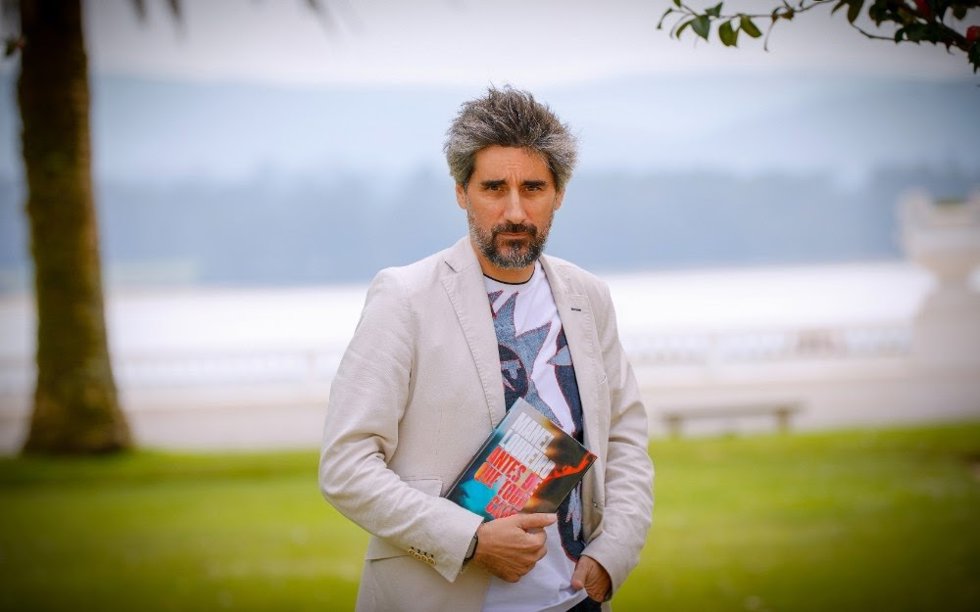 El escritor Manel Loureiro firma el thriller 'Antes de que todo cambie'