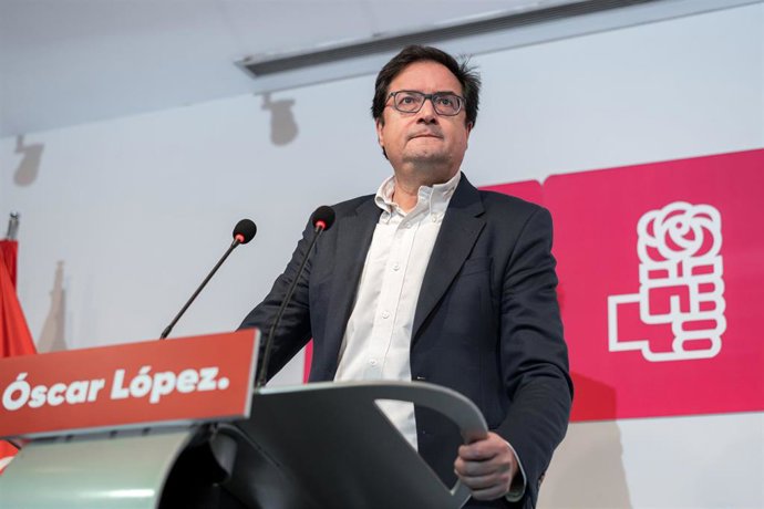 Archivo - El secretario general del PSOE-M, Óscar López, 