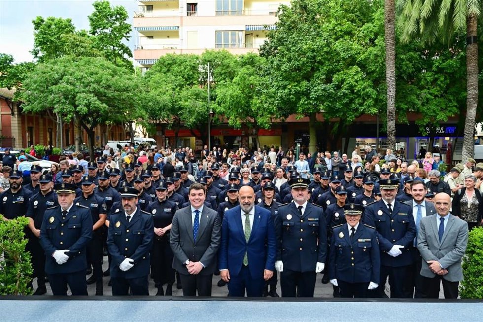 El alcalde de Palma, Jaime Martínez, preside la toma de posesión de los 55 nuevos agentes de la Policía Local