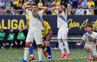 Stoichkov alarga la crisis del Cádiz y pone segundo al Deportivo