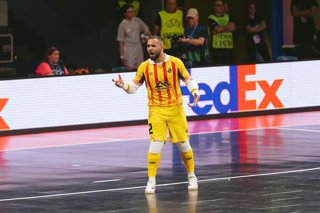Dennis, durante un partido con el Illes Balears Palma Futsal.