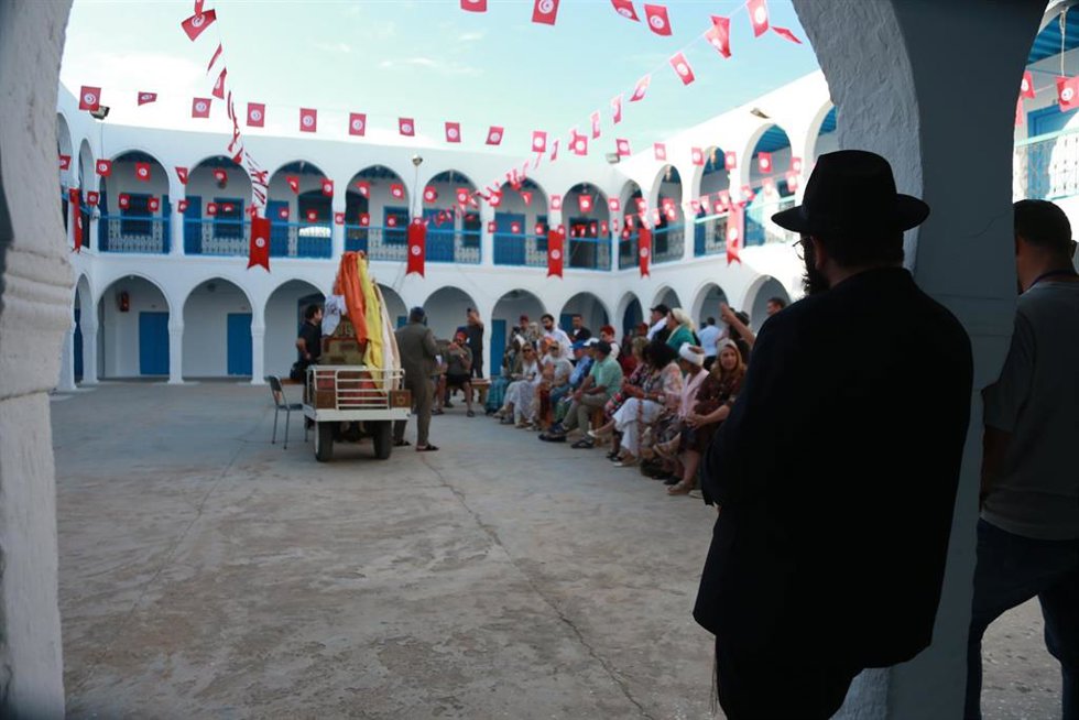 Archivo -  Judíos de Túnez y de distintos países del mundo realizan la peregrinación judía anual a la sinagoga de El Ghriba