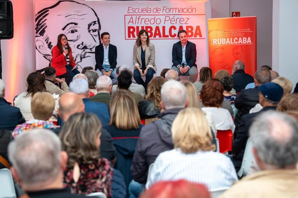 Los socialistas cántabros celebran el Día de Europa con un acto en Santoña