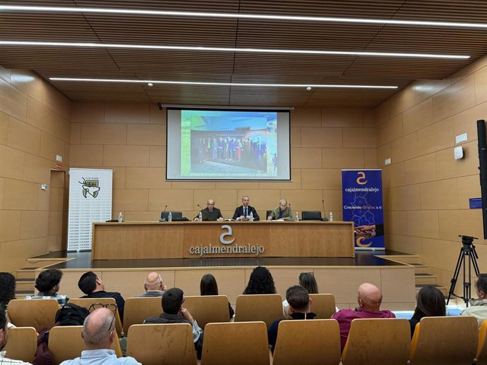 Asamblea general ordinaria de Fedexcaza, a 9 de mayo de 2026 en la sede financiera de Cajalmendralejo en Badajoz.