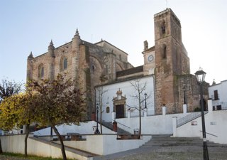 Archivo - Iglesia de Nuestrra Señora de Consolación, en Cazalla de la Sierra.