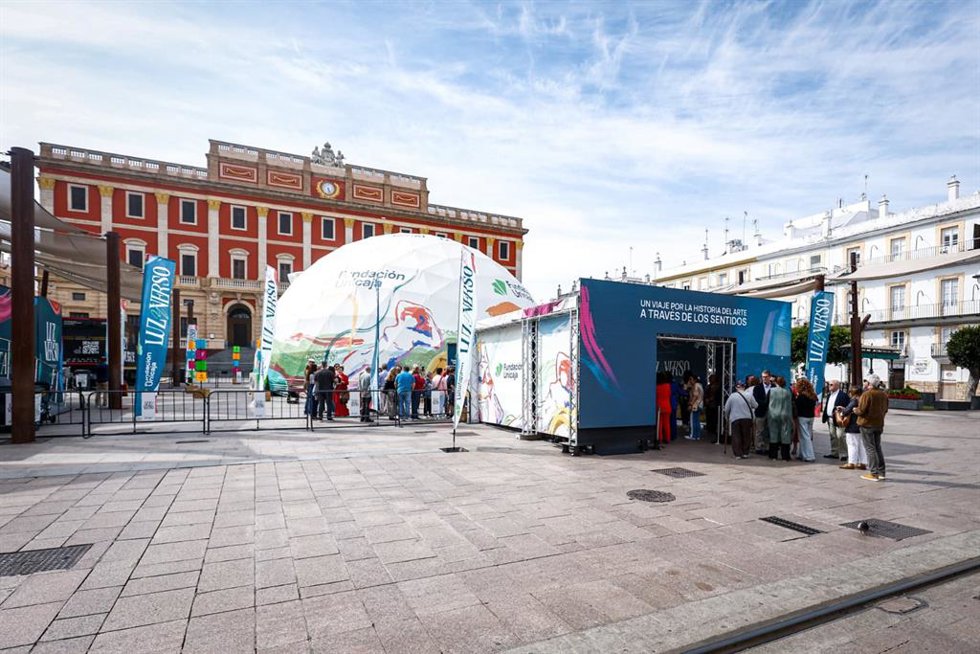 El espectáculo 'Luz y Verso' de Fundación Unicaja en San Fernando (Cádiz).