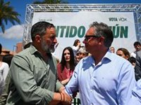Vox no suspende sus actos tras la muerte de los agentes:"Nos quieren callados y hay que combatir las políticas mafiosas"