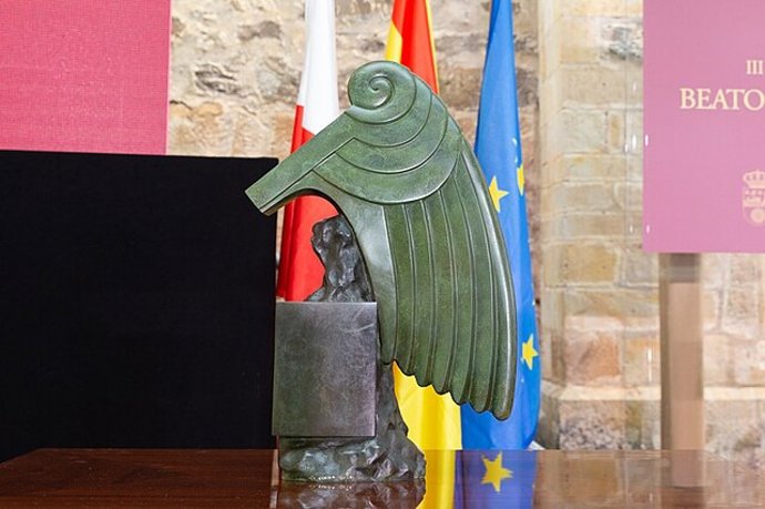 Archivo - Estatuilla de los Premios Beato de Liébana.-ARCHIVO