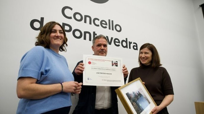 El periodista José Precedo recibe el XXII Premio Xornalistas de Liberdade de Prensa en Pontevedra, a 9 de mayo de 2026.