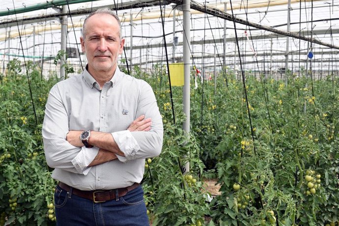 El director del curso de verano 'Innovación en el ciclo integral del agua desde Almería', Gabriel Acién.
