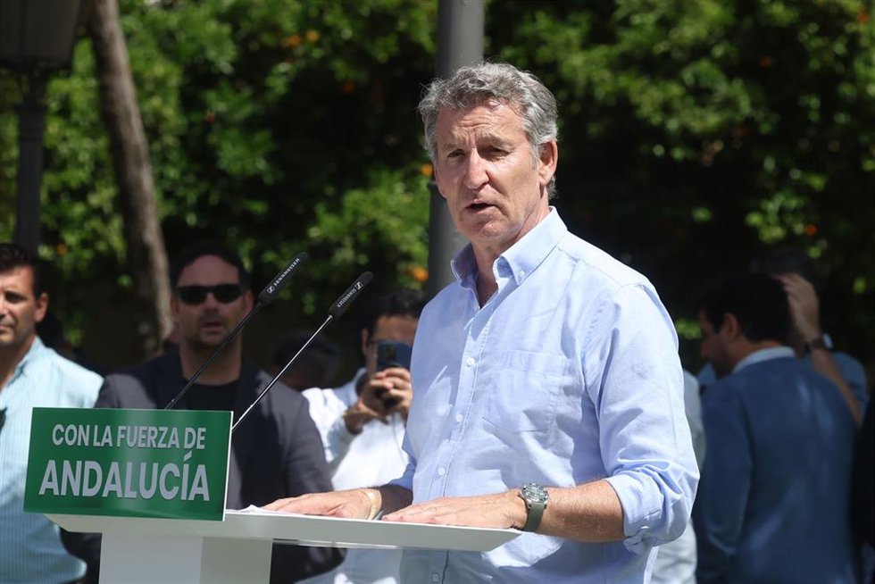 El presidente del Partido Popular, Alberto Núñez Feijoo participa en Jerez de la Frontera (Cádiz) en un acto del PP de Cádiz. A 3 de mayo de 2026, en Jerez de la Frontera, Cádiz (Andalucía, España). 