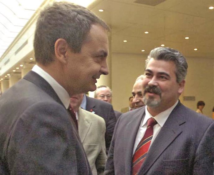 Yahya Yahya con el ex presidente del Gobierno José Luis Rodríguez Zapatero.