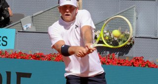 Tenis