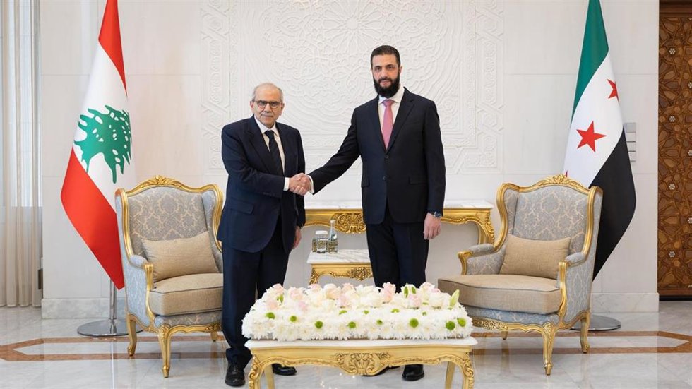 El primer ministro libanés, Nawaf Salam, y el presidente de transición de Siria, Ahmed al Shara