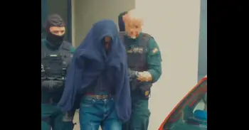 Detenidas 5 personas en un operativo de la Guardia Civil en una vivienda de Carballo (A Coruña)