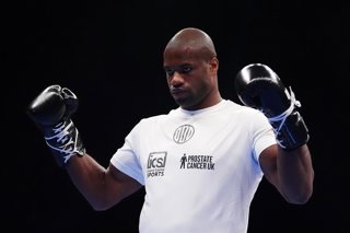 Archivo - FILED - 18 September 2024, United Kingdom, London: British professional boxer Daniel Dubois, who could face Oleksandr Usyk in a heavyweight unification bout at Wembley, with promoter Frank Warren crossing his fingers the fight goes ahead. Daniel
