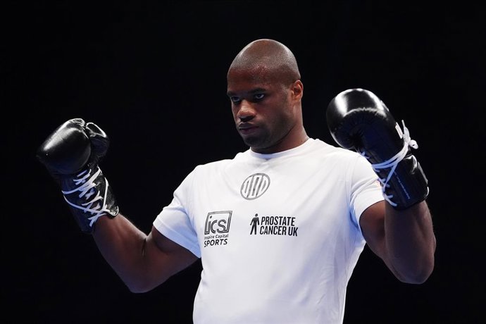 Archivo - FILED - 18 September 2024, United Kingdom, London: British professional boxer Daniel Dubois, who could face Oleksandr Usyk in a heavyweight unification bout at Wembley, with promoter Frank Warren crossing his fingers the fight goes ahead. Daniel