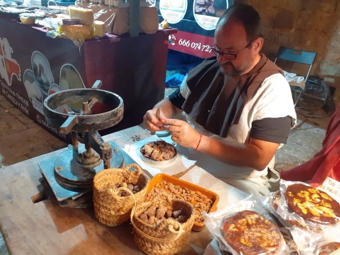 Habrá una variada oferta de productos elaborados directamente por los propios artesanos.