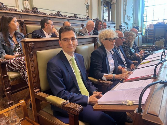 El portavoz del Grupo Municipal Socialista, Herrero denuncia el "estancamiento" y el "retroceso" de Valladolid, y aboga por "retomar el camino del progreso" en 2027