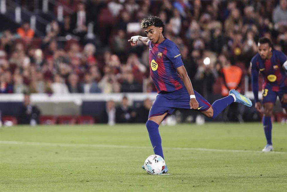 Lamine Yamal con el FC Barcelona