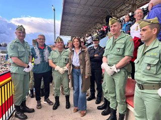 El presidente de la Diputación de Málaga, Francisco Salado, en la salida de los 101 Km de La Legión en la localidad malagueña de Ronda.