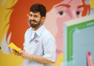 El malagueño David Moreno gana el I Premio de Relato Breve 'Historias en Movimiento' de la Feria del Libro.