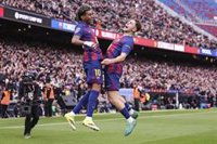 Un Barça algo menos brillante pero más fiable ata su segunda Liga con Flick