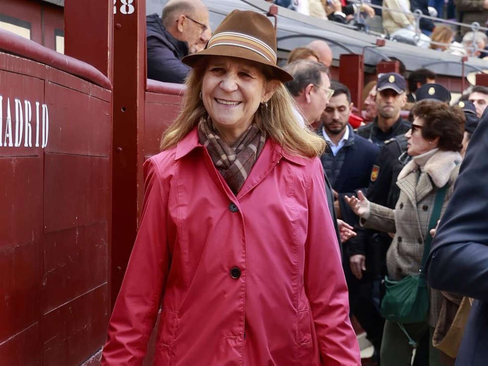 La Infanta Elena acude a una nueva jornada taurina de la Feria de San Isidro en la plaza de las Ventas, a 10 de mayo de 2026