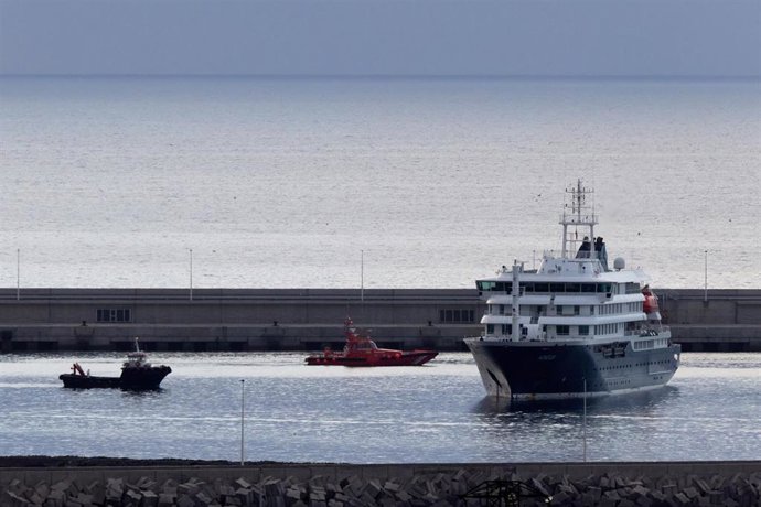El crucero 'MV Hondius' en el puerto de Granadilla de Tenerife (archivo)