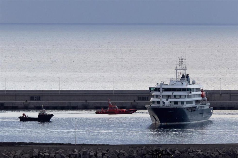 El crucero 'MV Hondius' en el puerto de Granadilla de Tenerife (archivo)