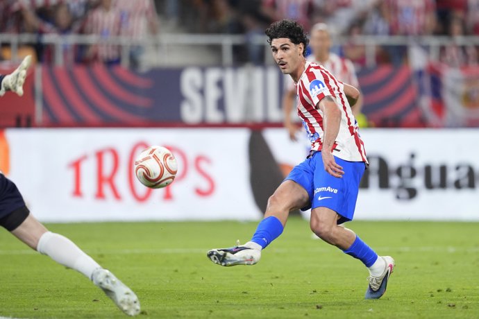 Johnny Cardoso con el Atlético de Madrid