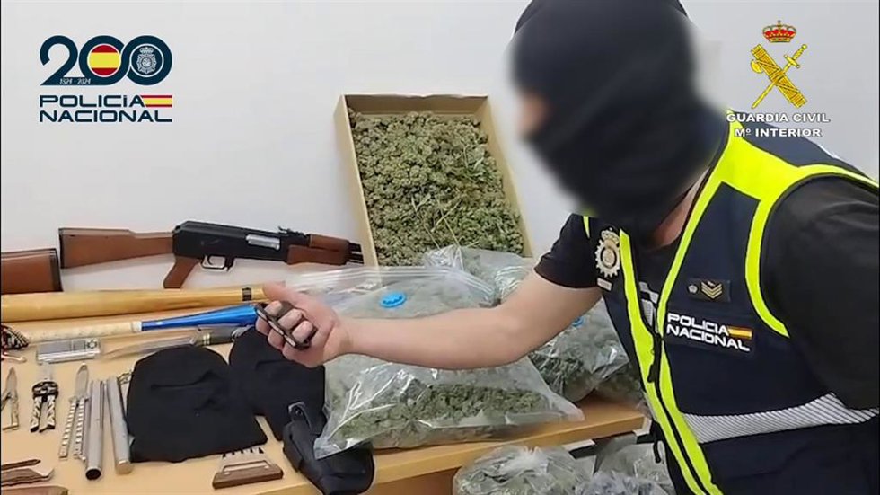 Parte del materia intervenido en la operación