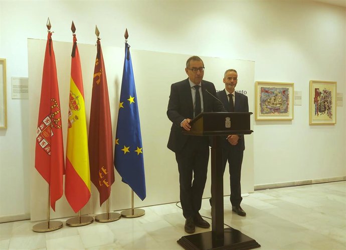 El rector en funciones de la Universidad de Murcia (UMU), José Lujan, y el rector electo, Samuel Baixauli
