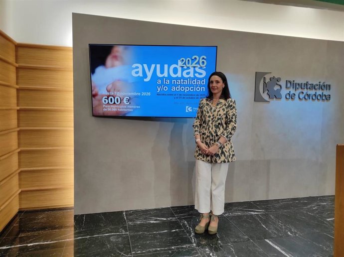 La delegada de Presidencia, Gobierno Interior y Vivienda de la Diputación de Córdoba, Marta Siles, en rueda de prensa.