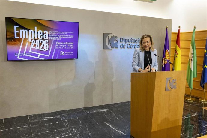 La delegada de Igualdad en la Diputación de Córdoba, Auxiliadora Moreno, presenta el programa 'Emplea'.