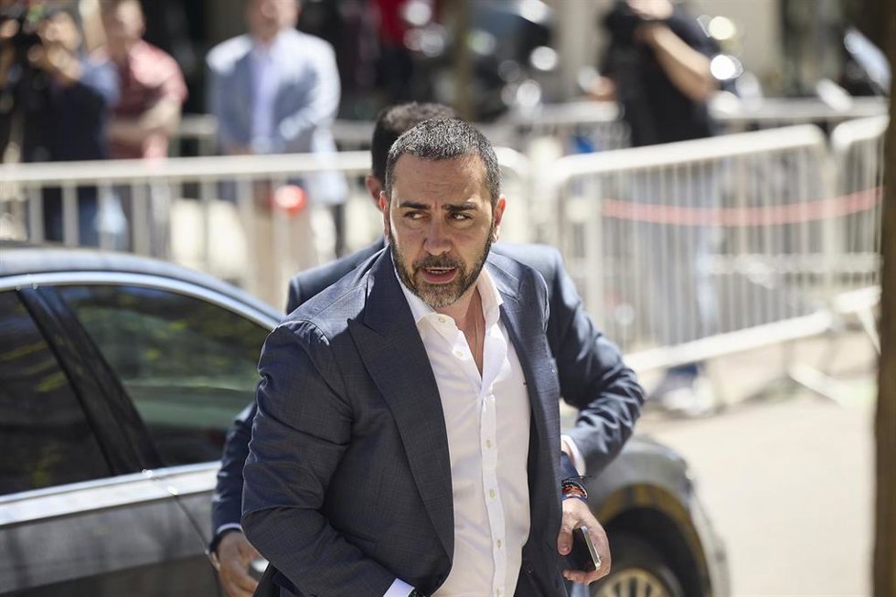 El empresario Víctor de Aldama, a su llegada al Tribunal Supremo, a 15 de abril de 2026, en Madrid (España). 