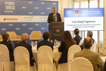 Agüeros avanza que "pronto" anunciarán nuevas inversiones extranjeras "de interés colectivo"