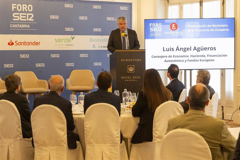 Agüeros avanza que "pronto" anunciarán nuevas inversiones extranjeras "de interés colectivo"